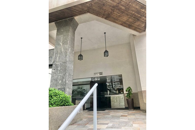 Lindo Duplex a Beira-Mar c/ 3 Suítes e 2 Vagas