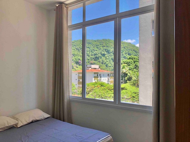 Apartamento na Praia das Pitangueiras - 1 Vaga