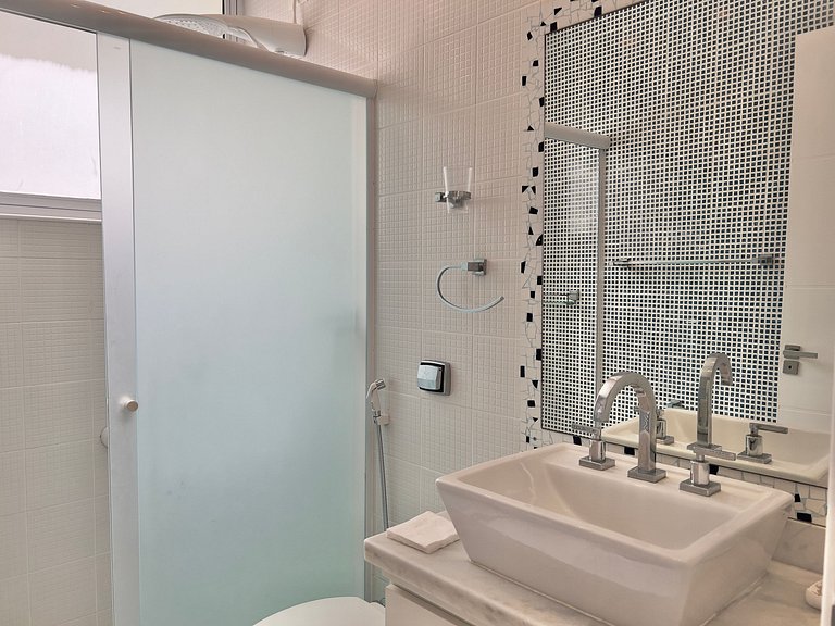 Apê de Luxo Vista Mar c/5 Quartos - Wi-Fi e 1 Vaga