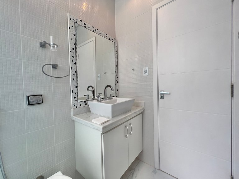Apê de Luxo Vista Mar c/5 Quartos - Wi-Fi e 1 Vaga