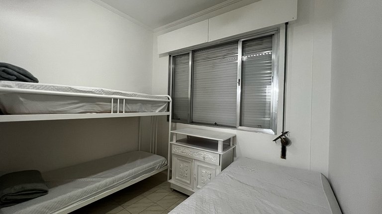 Pé na Areia: 3 Dorms com Vista Deslumbrante