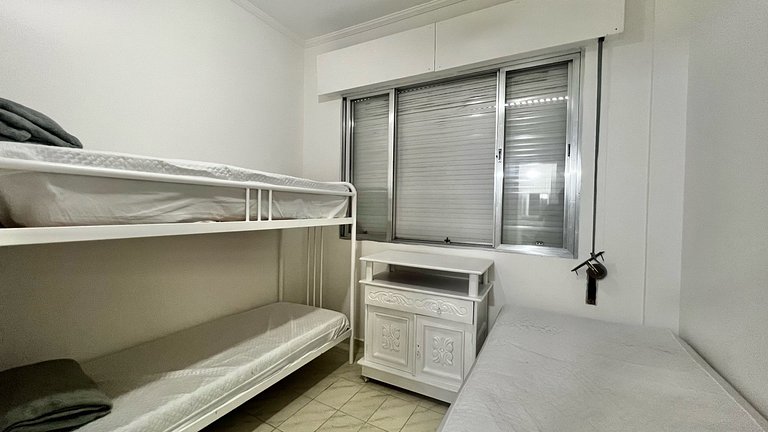 Pé na Areia: 3 Dorms com Vista Deslumbrante