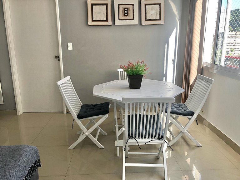 Moderno na Praia das Pitangueiras com Wi-Fi