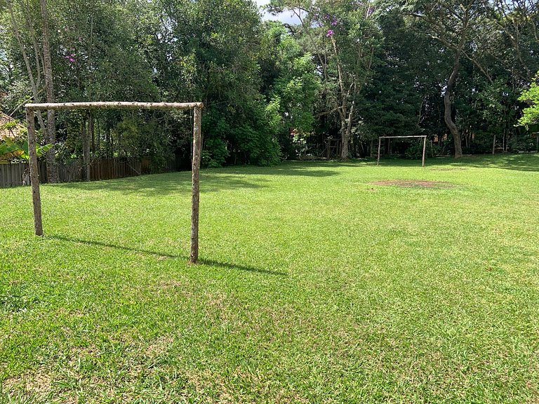 Chácara para Famílias - Espaçosa em Ibiúna