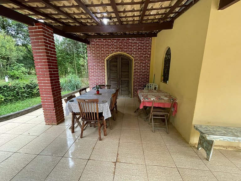 Chácara para Famílias - Espaçosa em Ibiúna