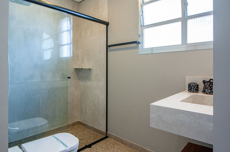 Frente ao Mar com Conforto para a Família – 1 Vaga