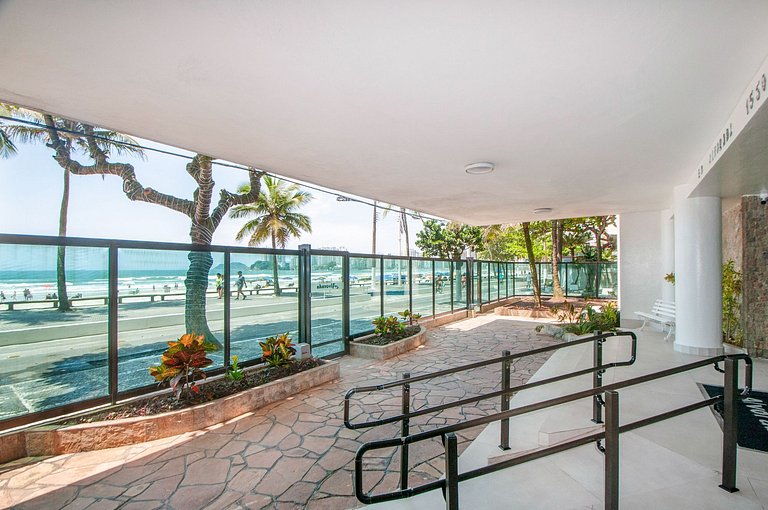 Frente ao Mar com Conforto para a Família – 1 Vaga