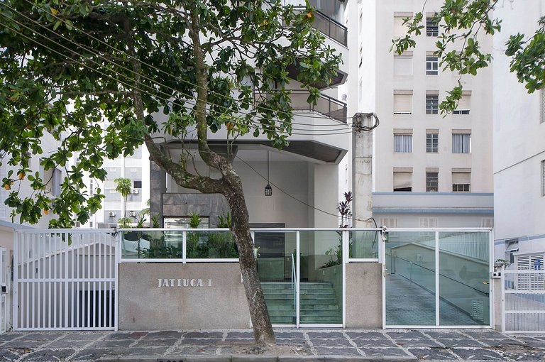 Apto Duplex a Frente Mar c/ 3 Suítes e 2 Vagas