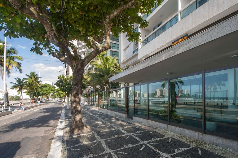 Vista para o Mar com Varanda e 3 Dormitórios