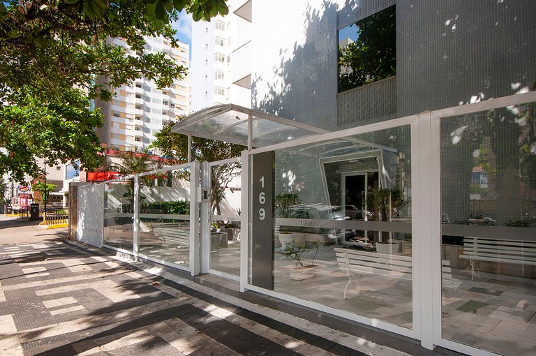 Apartamento Vista Mar nas Pitangueiras com 1 Vaga