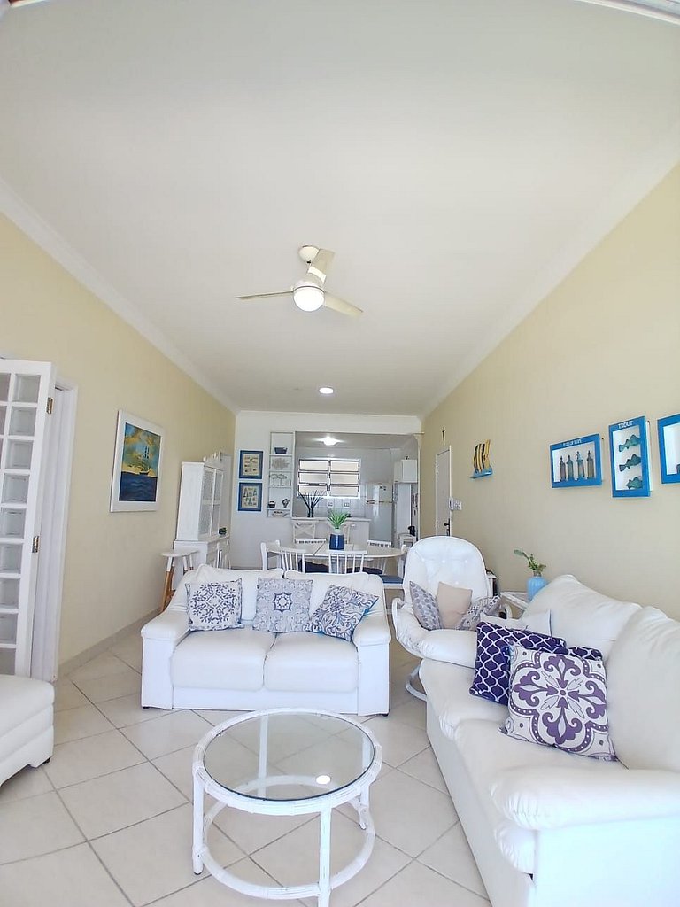 Mar à Vista - Apto Confortável com 1 Vaga e Wi-Fi